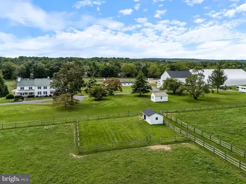 1375 Chestnut Tree Rd, Honey Brook, PA 19344
