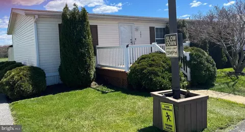 207 Sunset Dr, Nottingham, PA 19362