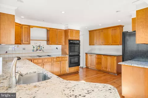 Kitchen - 175 Beaumont Rd, Devon, PA 19333 photo 3 of 7