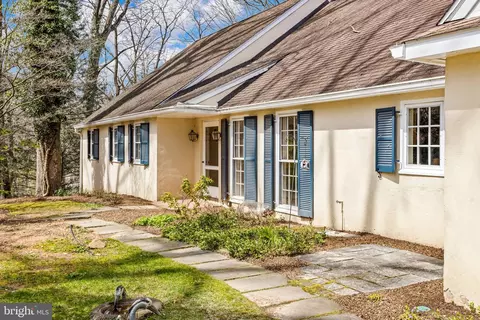 Exterior - 175 Beaumont Rd, Devon, PA 19333 photo 8 of 16