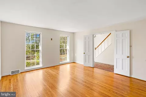 Living - 175 Beaumont Rd, Devon, PA 19333 photo 1 of 7