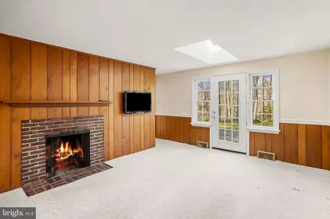Living - 175 Beaumont Rd, Devon, PA 19333 photo 6 of 7