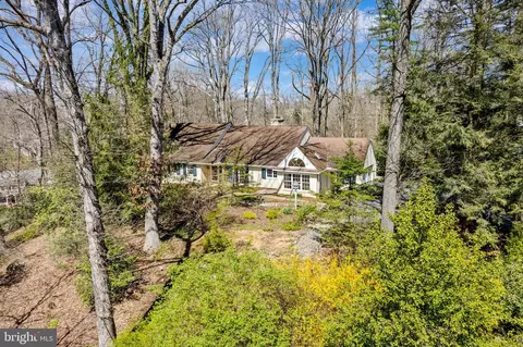 Exterior - 175 Beaumont Rd, Devon, PA 19333 photo 4 of 16