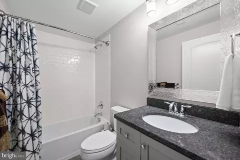 Bath - 498 Pugh Rd, Wayne, PA 19087 photo 8 of 8