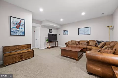 Living - 498 Pugh Rd, Wayne, PA 19087 photo 4 of 6