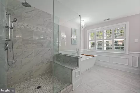 Bath - 498 Pugh Rd, Wayne, PA 19087 photo 3 of 8