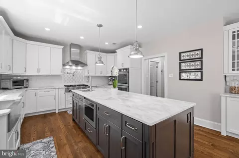 Kitchen - 498 Pugh Rd, Wayne, PA 19087 photo 2 of 4