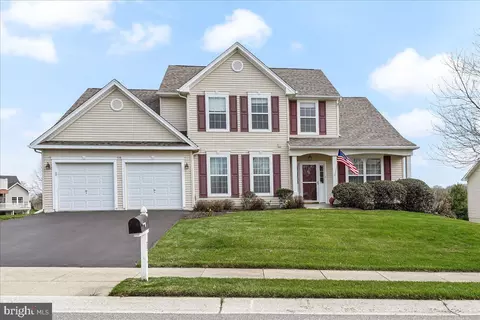 406 Westview Dr, Avondale, PA 19311