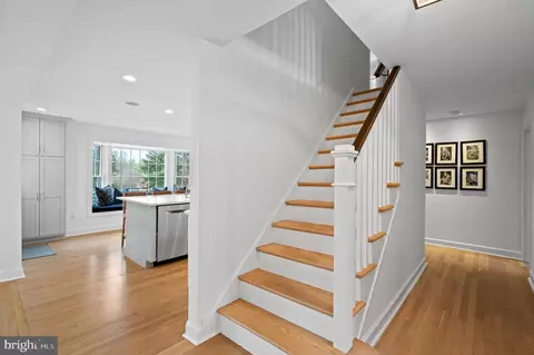 Entry Way - 121 Hunters Ln, Devon, PA 19333 photo 1 of 1