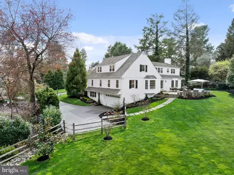 Exterior - 121 Hunters Ln, Devon, PA 19333 photo 16 of 21