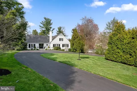 Exterior - 121 Hunters Ln, Devon, PA 19333 photo 21 of 21