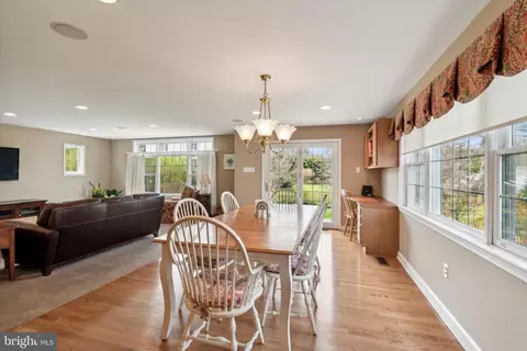 Dining - 56 Croton Rd, Wayne, PA 19087 photo 2 of 3