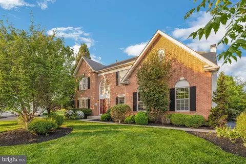 13 Fairwind Ln, Exton, PA 19341