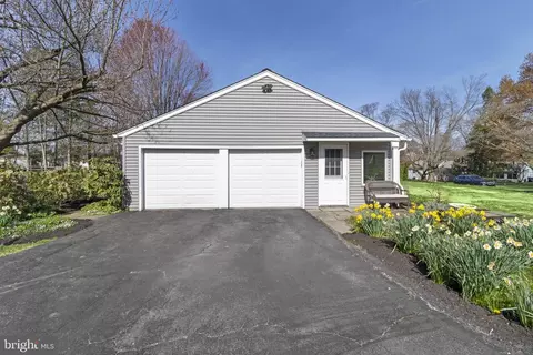 Exterior - 1259 Thomas Rd, Wayne, PA 19087 photo 2 of 8