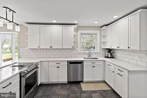 Kitchen - 1259 Thomas Rd, Wayne, PA 19087 photo 3 of 3