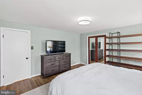 Bedroom - 1259 Thomas Rd, Wayne, PA 19087 photo 4 of 8