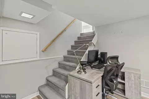 Entry Way - 1259 Thomas Rd, Wayne, PA 19087 photo 5 of 5