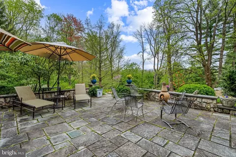 Exterior - 362 Pond View Rd, Devon, PA 19333 photo 16 of 17
