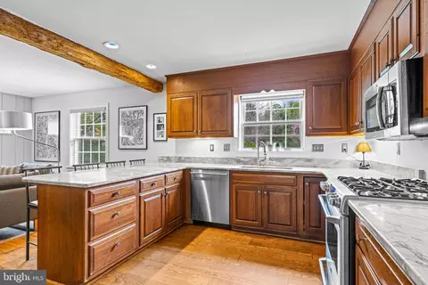 Kitchen - 362 Pond View Rd, Devon, PA 19333 photo 2 of 6