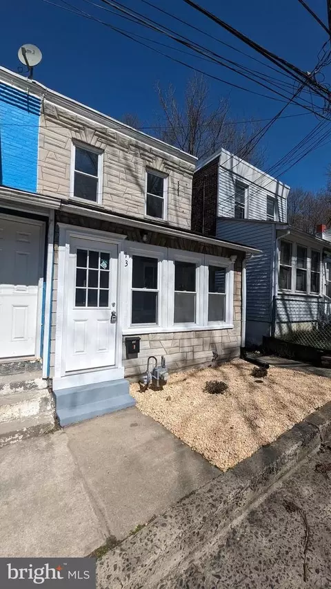 13 Newlinville Rd, Coatesville, PA 19320