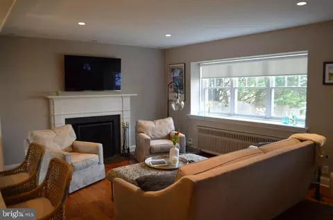 Living - 206 Dorset Rd, Devon, PA 19333 photo 2 of 2
