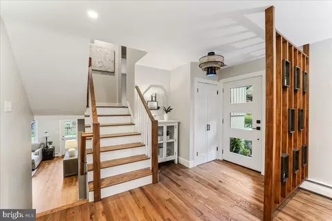 Entry Way - 1027 Townsend Cir, Wayne, PA 19087 photo 2 of 2