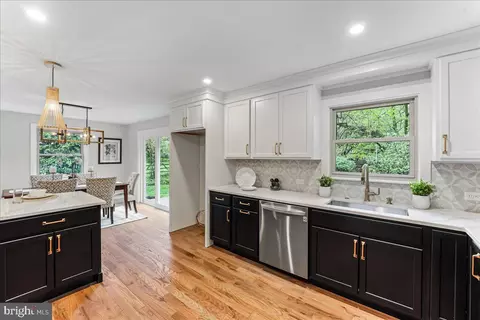 Kitchen - 1027 Townsend Cir, Wayne, PA 19087 photo 5 of 5