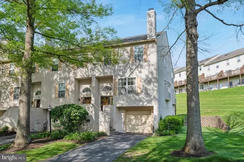 806 Brettingham Ct #901, West Chester, PA 19382