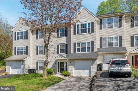 303 Revere Ct, Coatesville, PA 19320