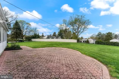Exterior - 132 Hillside Rd, Wayne, PA 19087 photo 10 of 13