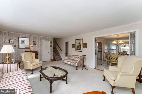 Living - 132 Hillside Rd, Wayne, PA 19087 photo 2 of 3