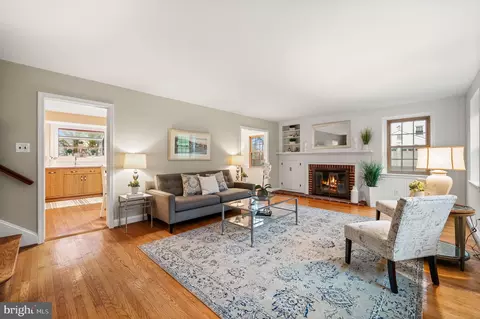Living - 371 Devonshire Rd, Devon, PA 19333 photo 1 of 11