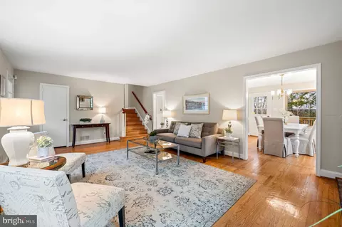 Living - 371 Devonshire Rd, Devon, PA 19333 photo 2 of 11