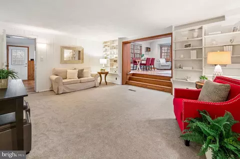 Living - 371 Devonshire Rd, Devon, PA 19333 photo 6 of 11