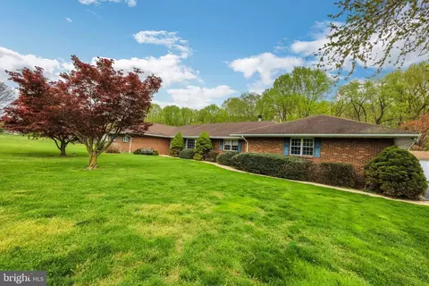 546 E Avondale Rd, West Grove, PA 19390