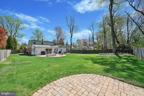 Exterior - 360 Old Eagle School Rd, Wayne, PA 19087 photo 11 of 11
