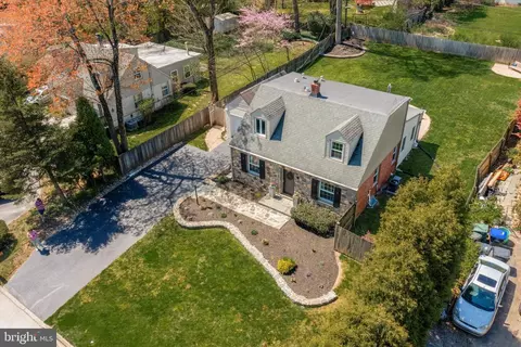 Exterior - 360 Old Eagle School Rd, Wayne, PA 19087 photo 6 of 11