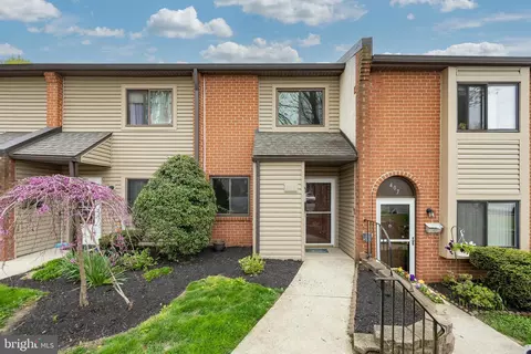 406 Valley Dr, West Chester, PA 19382