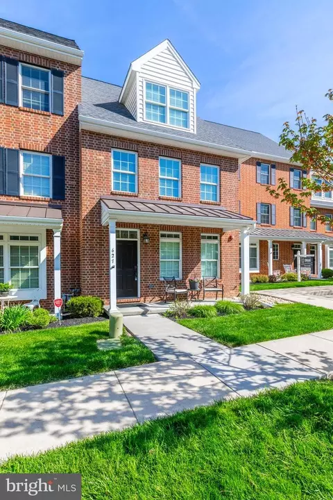 627 Magnolia Ct, Kennett Square, PA 19348