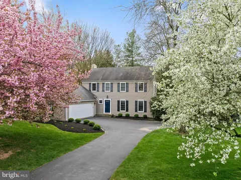 55 Lynne Cir, Paoli, PA 19301