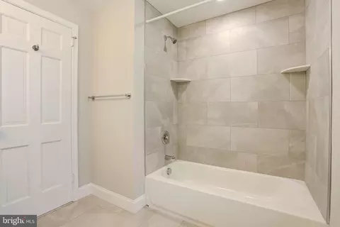 Bath - 21 Summit Rd, Malvern, PA 19355 photo 5 of 5
