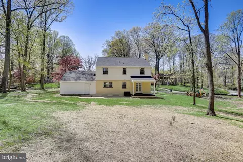 Exterior - 21 Summit Rd, Malvern, PA 19355 photo 7 of 8