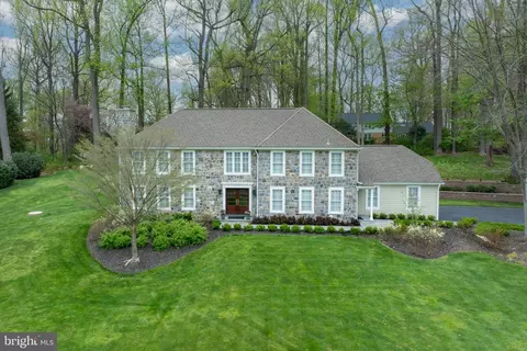 1060 General Sullivan Dr, West Chester, PA 19382