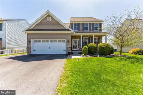 1100 Walnut St, Honey Brook, PA 19344