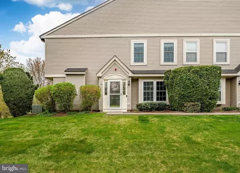 1306 Black Walnut Dr #72, Phoenixville, PA 19460