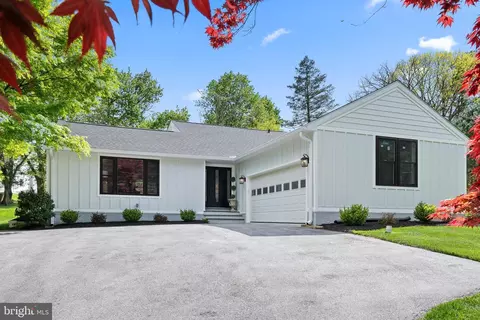 Exterior - 722 Upper Gulph Rd, Wayne, PA 19087 photo 2 of 6
