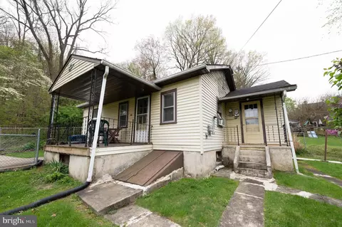 46 Beech St, Coatesville, PA 19320