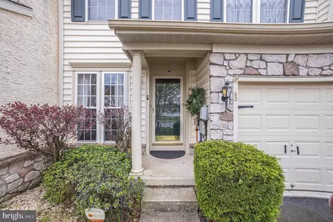 63 N Savanna Dr, Pottstown, PA 19465