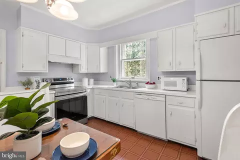 Kitchen - 550 Dorset Rd, Devon, PA 19333 photo 1 of 5