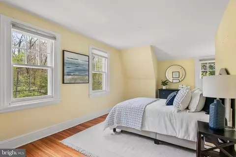 Bedroom - 550 Dorset Rd, Devon, PA 19333 photo 4 of 6